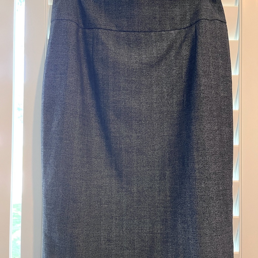 Grey pencil skirt, goes with everything!